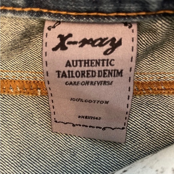 Mens X-Ray Rock Jeans.
Decorative pocket with - Picture 5 of 5